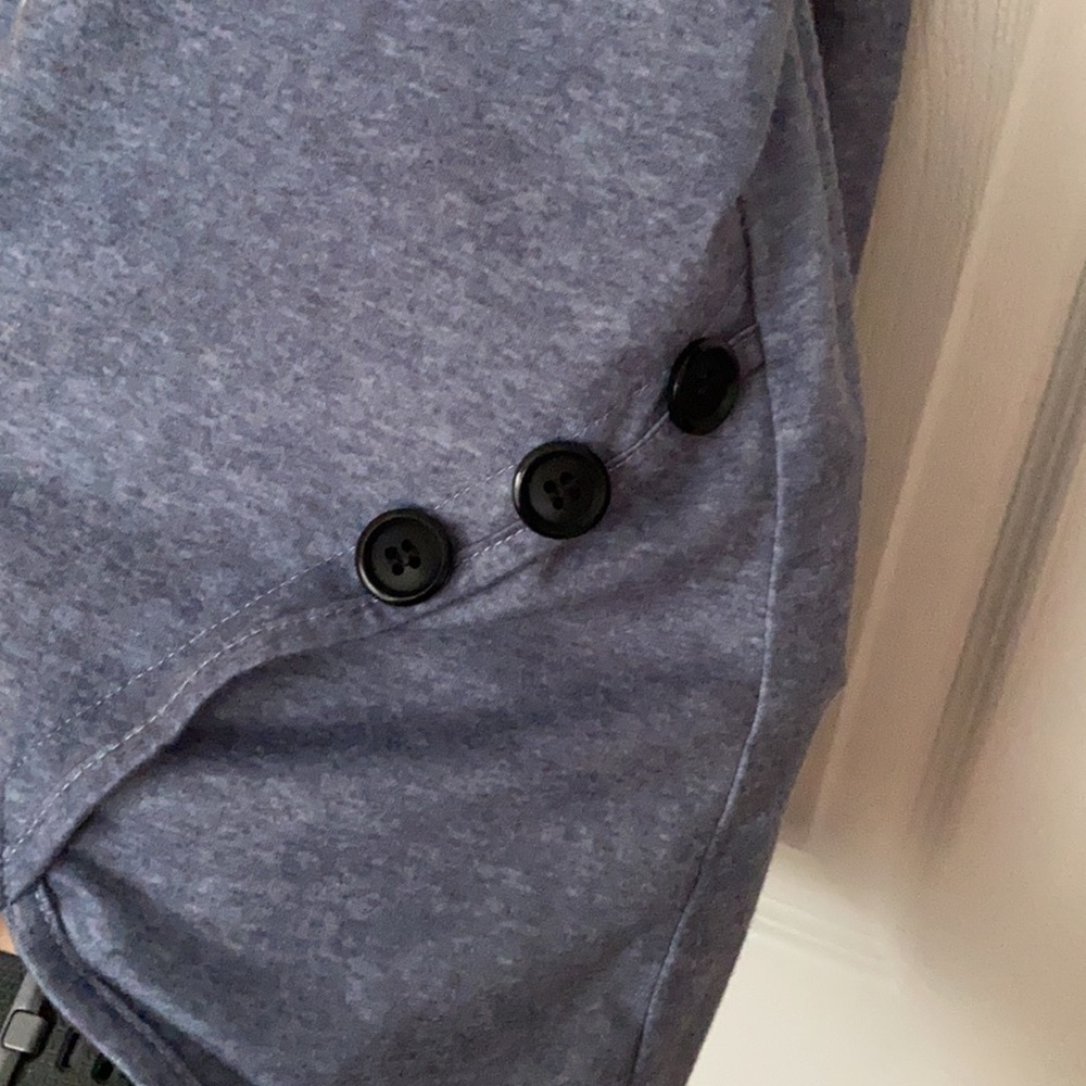 Blouse - Picture 3 of 4